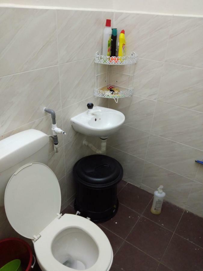 Zah'Ra Homestay Kuala Lipis Buitenkant foto